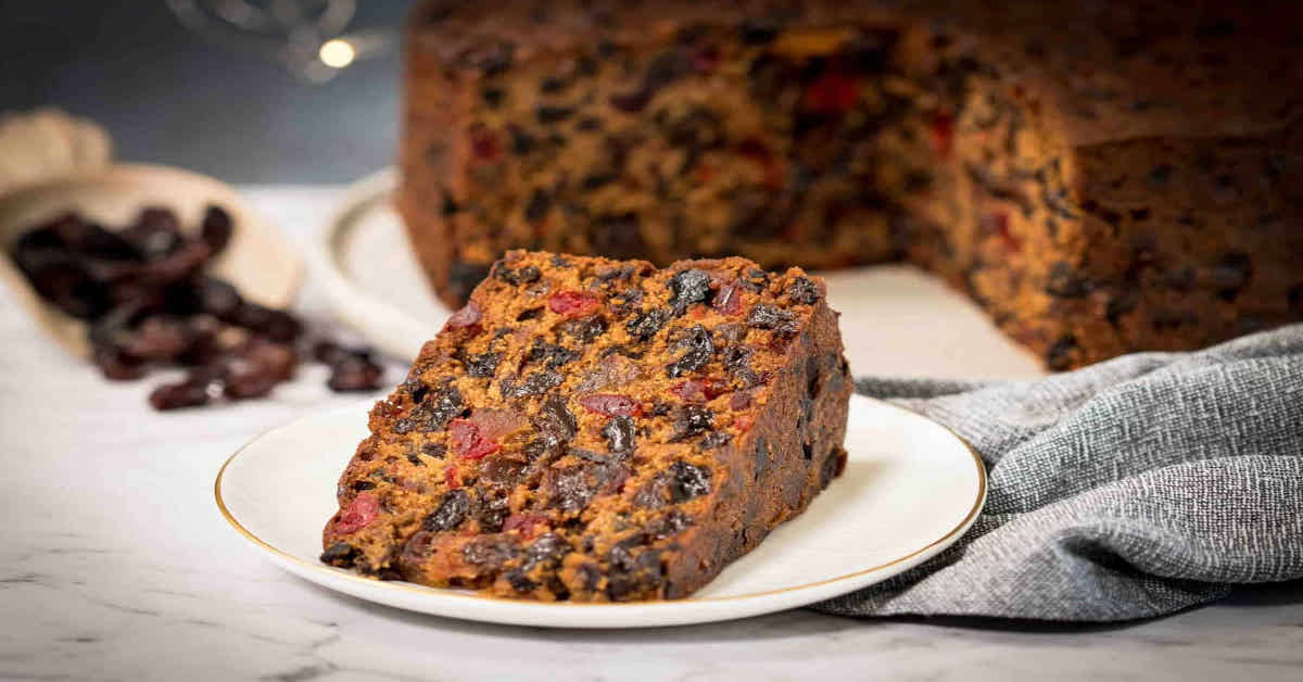 Christmas Cake - A Taste of Tradition and Warmth